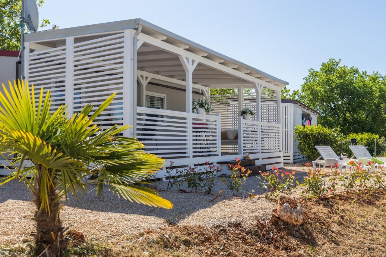 Zelena Laguna Mobile Homes Mugeba Exterior photo